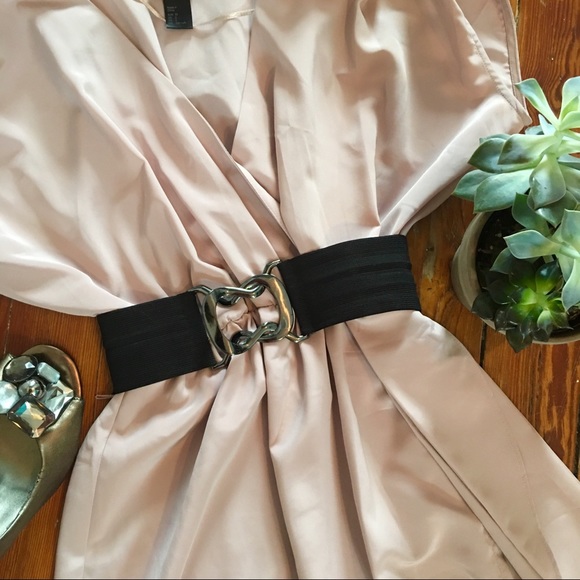 Absolutely Stunning H&M Rose Gold Colored Dress - Picture 6 of 7